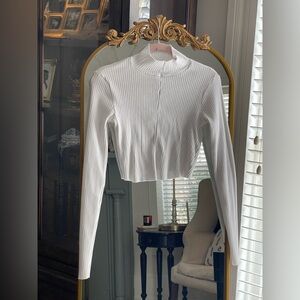 Cotton Citizen White Ribbed Cropped Turtleneck Long Sleeve Top w/ Cutout Detail